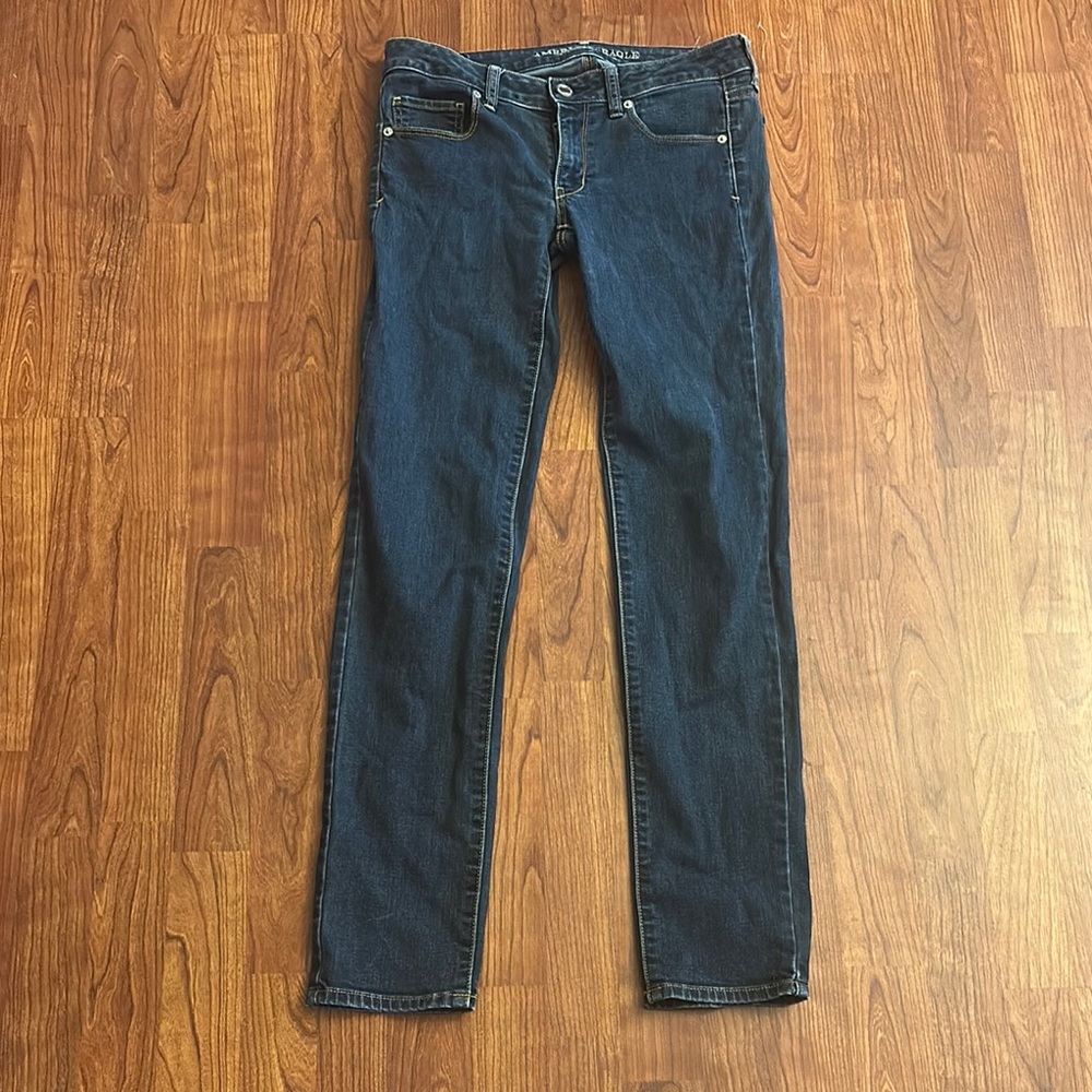 American Eagle Outfitters Dark Blue Skinny Super Stretch Jeans size 6 long